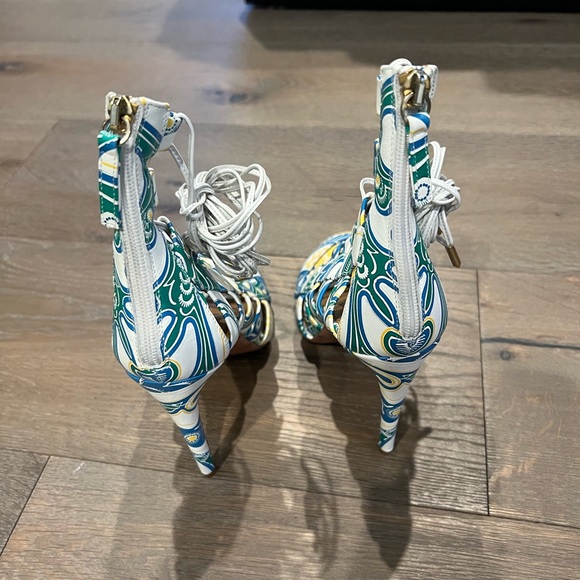 Gorgeous Aquazzura Heels!  Size 37.  Worn one time and perfect condition! - Picture 4 of 5